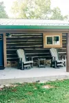 Recently renovated mountaintop cabin!