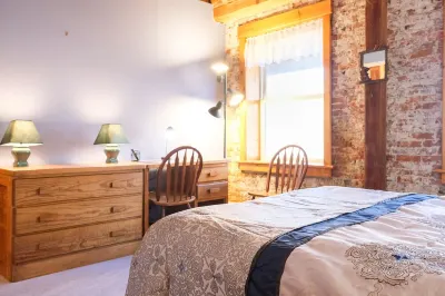 Romantic Riverside Getaway Hotels near Okemo Mountain Resort