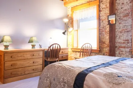 Romantic Riverside Getaway