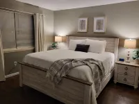 WOW!  Walk in with indoor pool and hot tub in the heart of Branson! Clay Cooper Theatre 주변 호텔