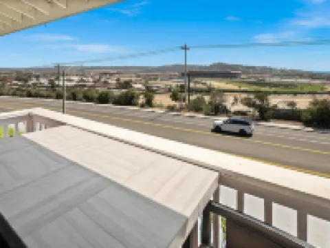 DEL MAR RETREAT & OCEAN VIEW! Walk to the beach! Hotel di Solana Beach