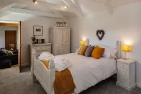 Rural barn conversion Hotels near National Trust - St Anthony Head