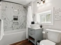 Modern & Cozy, Minutes to Airport & WNC Ag Center Hotels in Fletcher