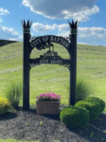 3 Story River facing deck-3 miles to Cincinnati