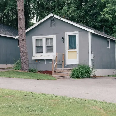 NEW MaineStay Cottage #3 Full Kitchen + Fireplace in Hampden/Bangor