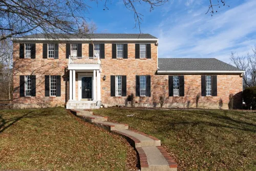 Modern home near highways, king beds, ping pong table