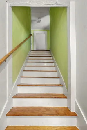 Stowe Lofts-Cozy 2-bedroom condo, peaceful, 5 minutes to Stowe, Fast WiFi