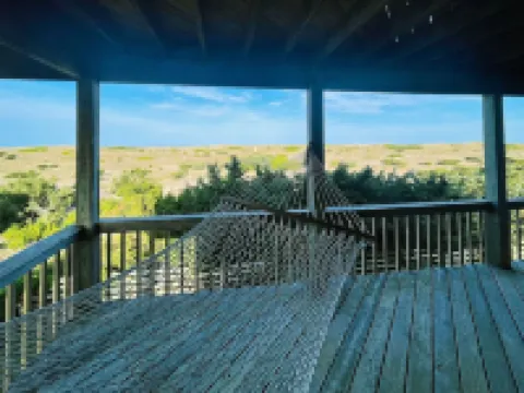 Dune Haus ~ Lovely Oceanfront Cottage Private Cape Hatteras Beach HotTub Lift