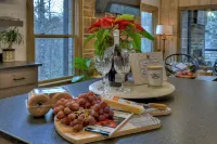 BUDDHA BLUE RIDGE DREAMCATCHER ~ 2Bd 2Bth Brand New Custom Cabin 2 miles to town - 4 tähden