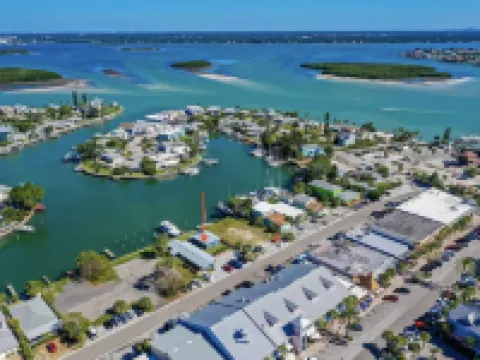 JOHNS PASS "Studio 4" Fisherman's Cove & Cottages Hotels in Madeira Beach