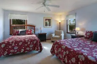 Beautiful Bayview 3 bedroom, 3 bath home / walking distance to beach.  Sleeps 9.