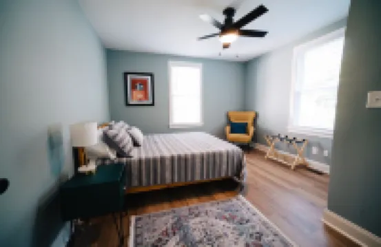 SoKno Bungalow*Walk to Downtown Hotels near Ijams Nature Center