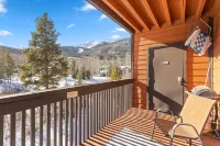 Hirvi Kota - Mountainside Corner Unit Condo