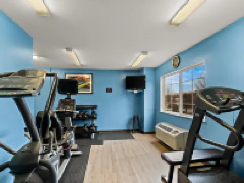 Suburban Studios Sterling - Washington Dulles Hotels in Potomac