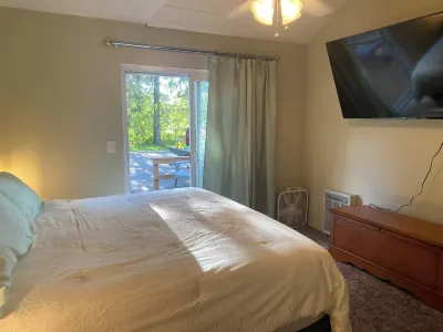 Ground Level Condo #4 at Greek Peak Hotels in der Nähe von Greek Peak Mountain Resort