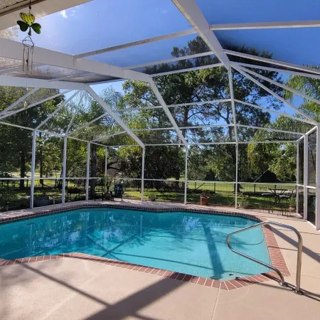 Beautiful 4 Br-2.5 Bath w/Office, on Golf Course Pool & Hot Tub Dog Friendly!
