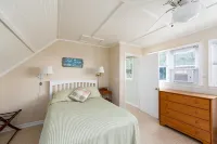 Gorgeous Secluded Island W/Creek & Ocean View w/DOCK & swim!  Pet-friendly/Wi-Fi