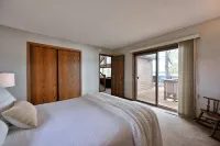 Beautiful Lakeside Cabin on Long Lake