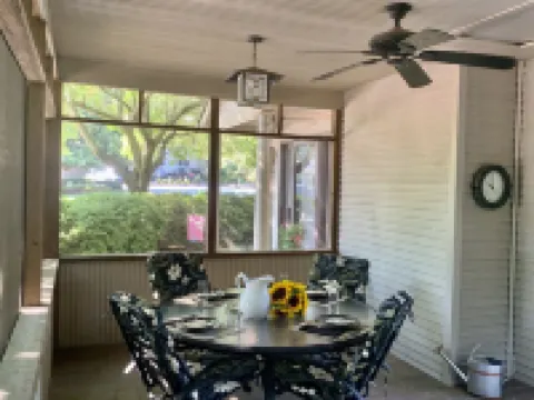 Relaxing oasis 5 min to Navy Stadium, St John’s, Naval Academy & Downtown