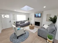 Peaceful Riverside Retreat with Pool 리버사이드 호텔