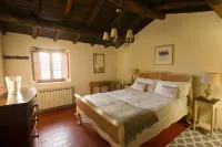 Stunning hilltop Tuscan farmhouse.  Private pool with spectacular views.