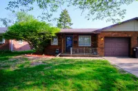 If you are looking for a great accommodation for your upcoming Illinois getaway!