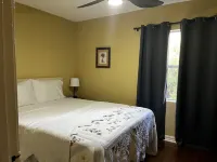 2 Bedroom Near Florida Southern