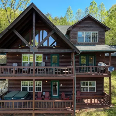 Big Sky Overlook - Hottub- Firepit - Pool Table