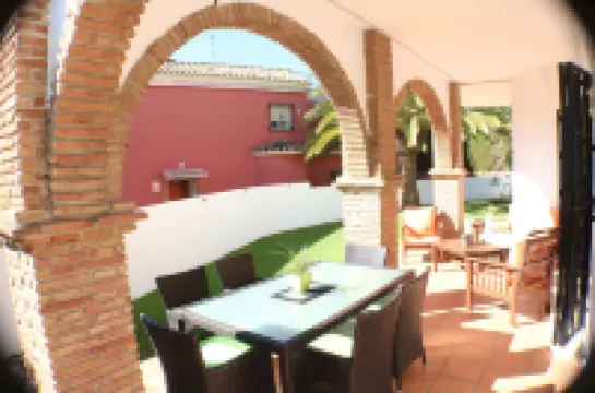 Holiday Villa near Marbella with private pool and 3 bedrooms