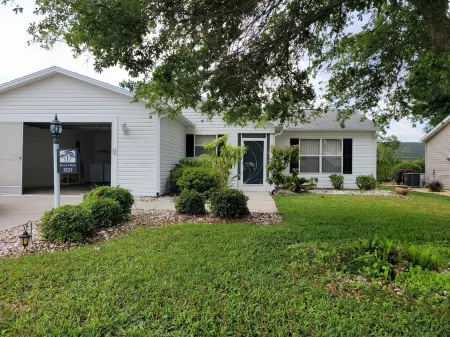 3Bedroom w/2 Seater Golf Cart