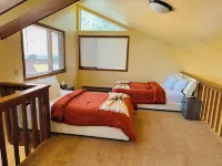 This loft style home is a perfect romantic getaway! Near to shopping and hiking! Hotels near Chapel of the Holy Cross