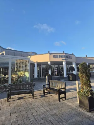 The Gleneagle Hotel & Apartments