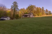 Beautifully renovated Horse Stable on 14 mountain acres walking distance to town