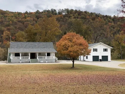On the Banks of the White River, Private Boat Ramp, Great for Fishing & Groups