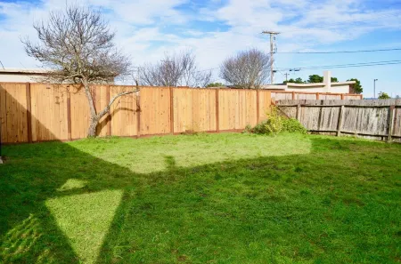 Pacific Seaside House By Pebble Beach