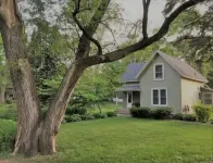 Hidden Northfield Cottage Hotels in Northfield