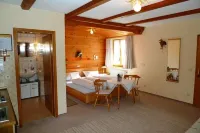 Nice cozy apartment (28sqm) for non-smokersBread service Hotels in Schneizlreuth