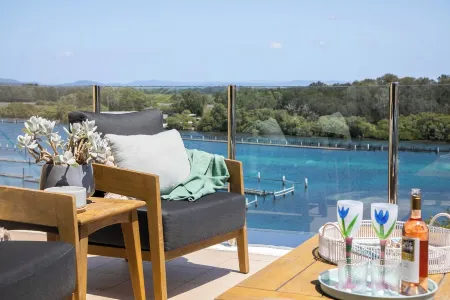 Regatta 19 - Top Floor Luxury.  Spectacular Water Views, Breathtaking Sunsets