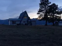 The Blue Elk: Private Retreat :  Breathtaking Mountain Views - Excellent Access - 3-Star