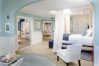 Luxury Penthouse Condo, Sunroom with Ocean Views – 20 Steps to the Ocean! Hotels near Buena Vista Audubon Society