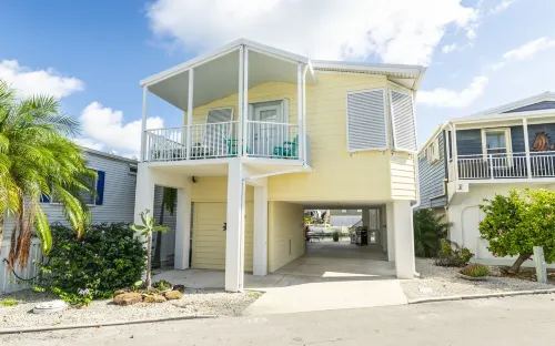 VO 173 2 Bed 2 Bath Silt Canal-Front, Ocean View