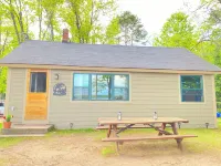 Cozy Lakefront Cabin Retreat: 3 Bedroom Cabin on South Twin Lake, Conover, WI