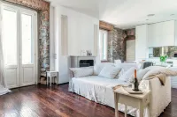 Stunning Central Como Apt by Joivy