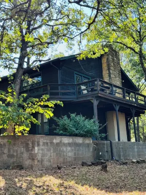 Where the Magic Cabins - Near Turner Falls!