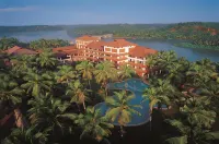 The Raviz Kadavu, Kozhikode - Swimmingpools