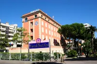 Hotel Sud Est by Fam Rossetti - 3-Star