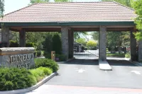 Thunderbird Resort Club