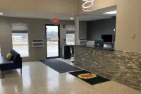 Super 8 by Wyndham Kirksville University Area Hotels in La Plata