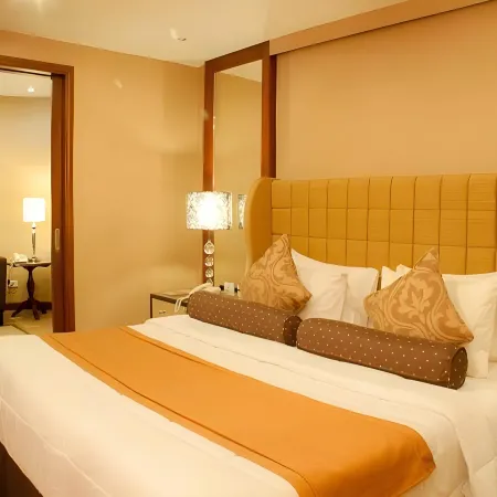 Royal Garden Hotel