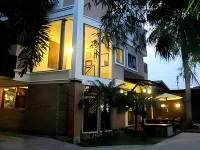 The Palm Hotel Hotels near Central Westgate
